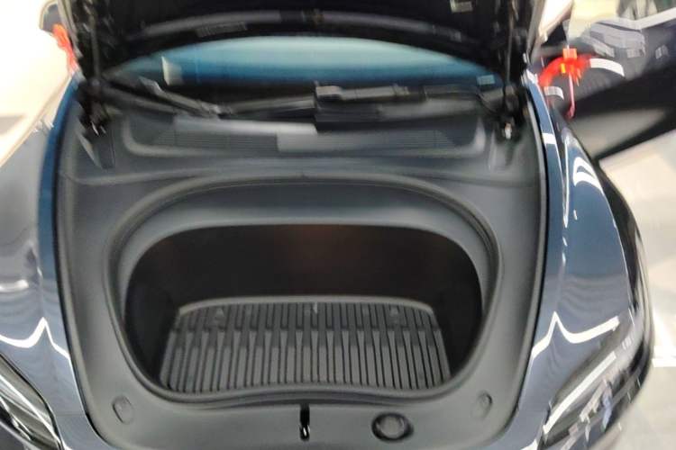 Used Tesla Model 3 2023 Rear-Wheel-Drive Version Engine Bay