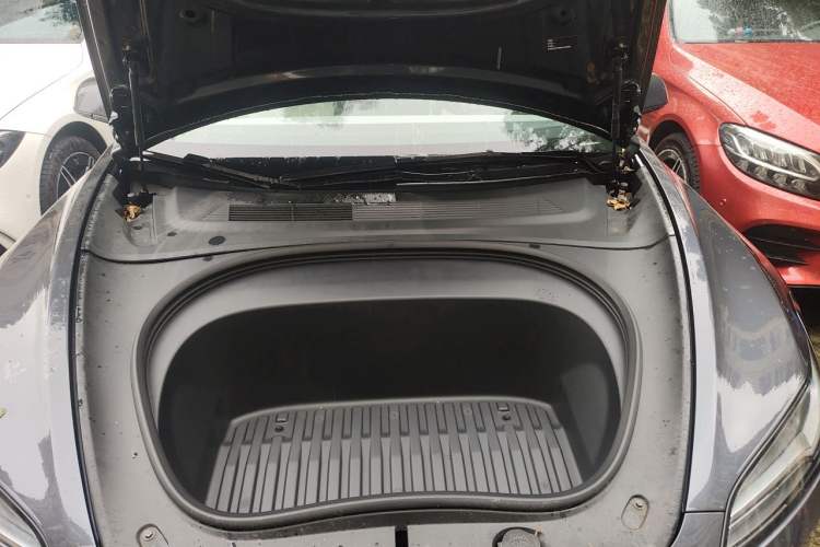 Used Tesla Model 3 2023 Rear-Wheel-Drive Version Engine Bay