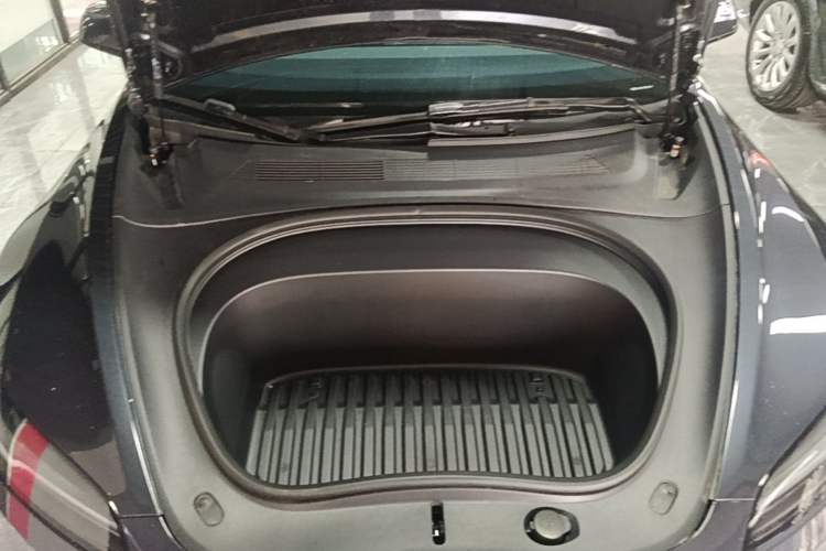 Used Tesla Model 3 2023 Rear-Wheel-Drive Version Engine Bay