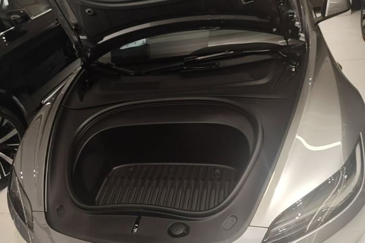 Used Tesla Model 3 2023 Rear-Wheel-Drive Version Engine Bay