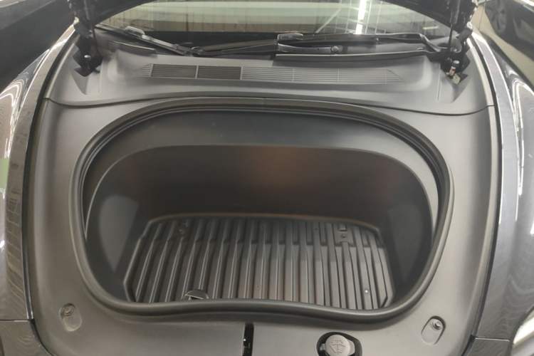 Used Tesla Model 3 2023 Rear-Wheel-Drive Version Engine Bay