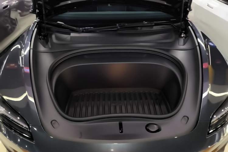 Used Tesla Model 3 2023 Rear-Wheel-Drive Version Engine Bay