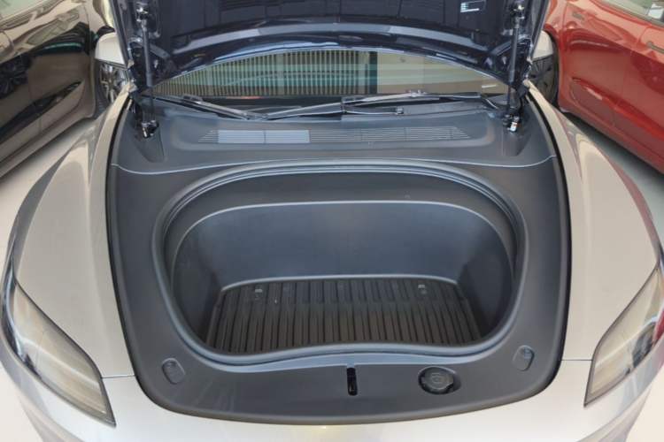 Used Tesla Model 3 2023 Rear-Wheel-Drive Version Engine Bay