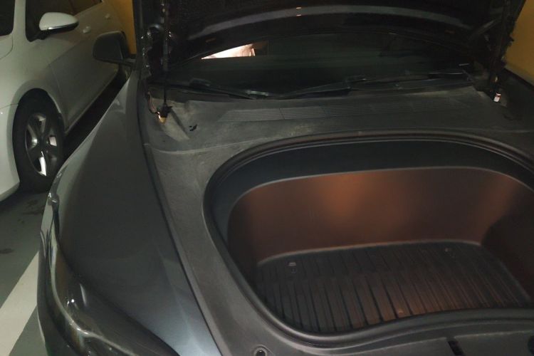 Used Tesla Model 3 2023 Rear-Wheel-Drive Version Engine Bay Right