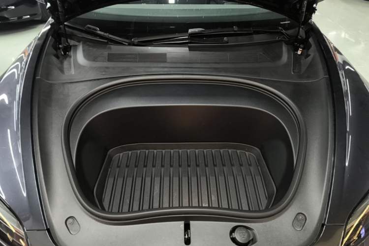 Used Tesla Model 3 2023 Long-Range All-Wheel-Drive Version Engine Bay