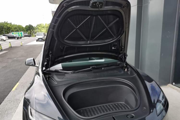 Used Tesla Model 3 2023 Rear-Wheel-Drive Version Engine Bay