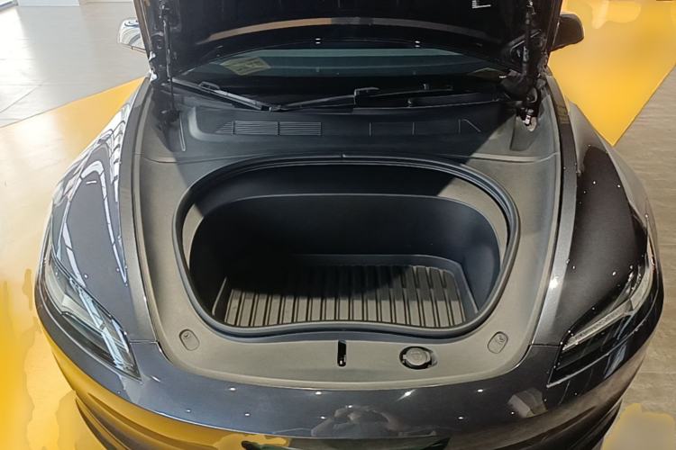Used Tesla Model 3 2023 Rear-Wheel-Drive Version Engine Bay