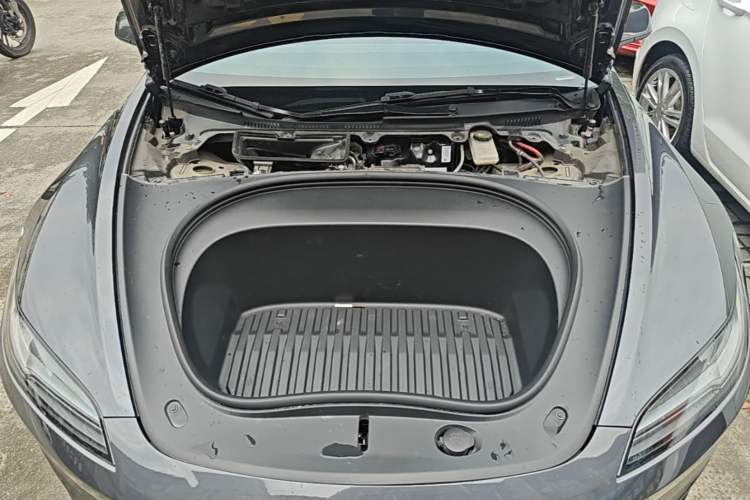 Used Tesla Model 3 2023 Rear-Wheel-Drive Version Engine Bay