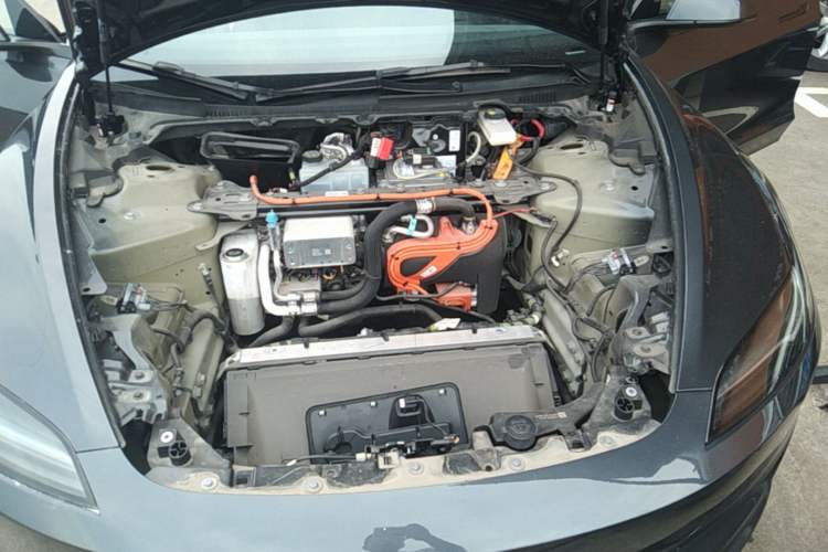 Used Tesla Model 3 2023 Rear-Wheel-Drive Version Engine Bay