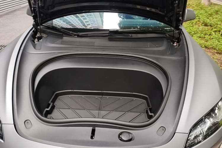 Used Tesla Model 3 2023 Long-Range All-Wheel-Drive Version Engine Bay