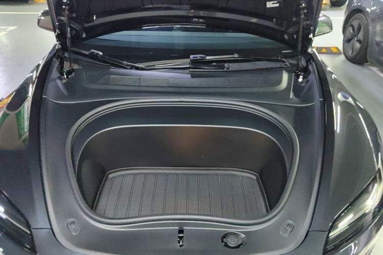 Used Tesla Model 3 2023 Long-Range All-Wheel-Drive Version Engine Bay