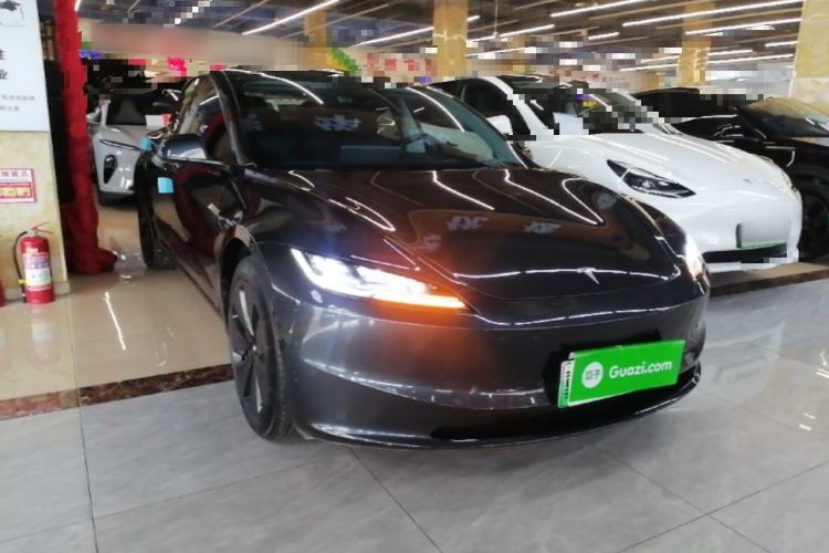 Used Tesla Model 3 2023 Rear-Wheel-Drive Version Exterior 1