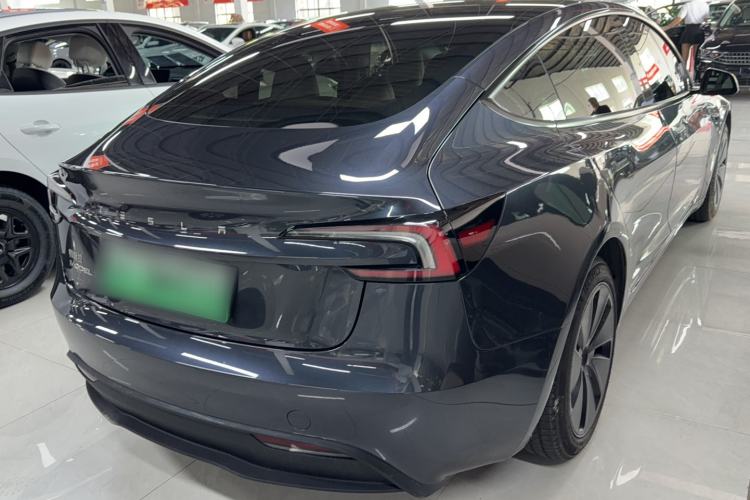 Used Tesla Model 3 2023 Rear-Wheel-Drive Version Exterior 1