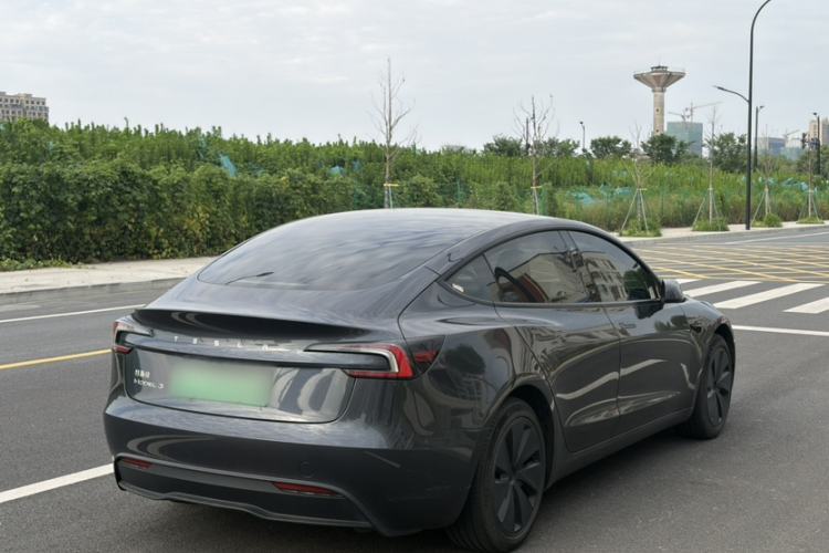 Used Tesla Model 3 2023 Rear-Wheel-Drive Version Exterior 1