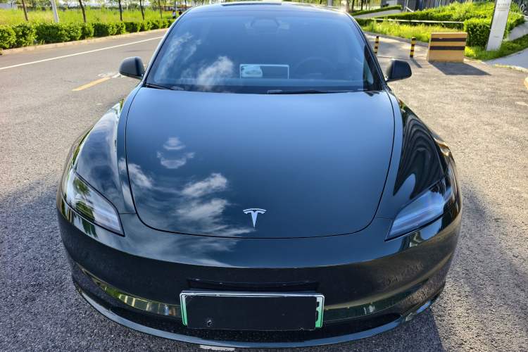 Used Tesla Model 3 2023 Rear-Wheel-Drive Version Exterior 1