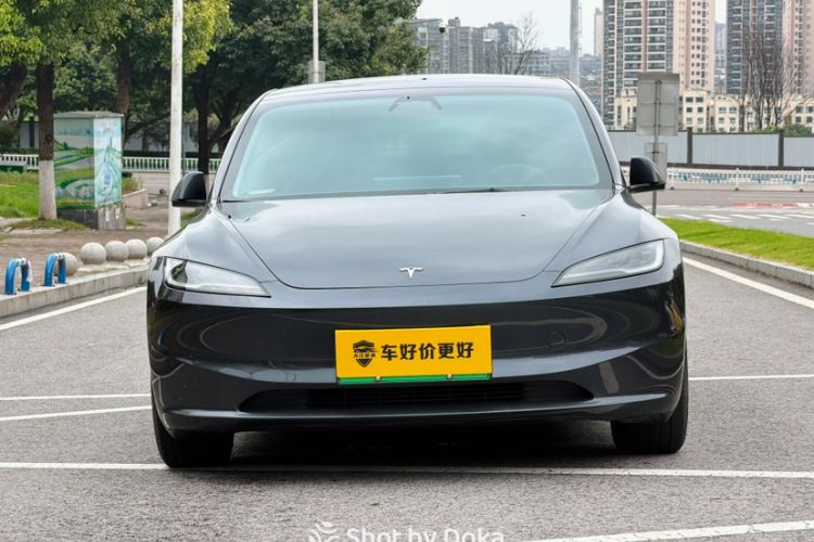 Used Tesla Model 3 2023 Rear-Wheel-Drive Version Exterior 1