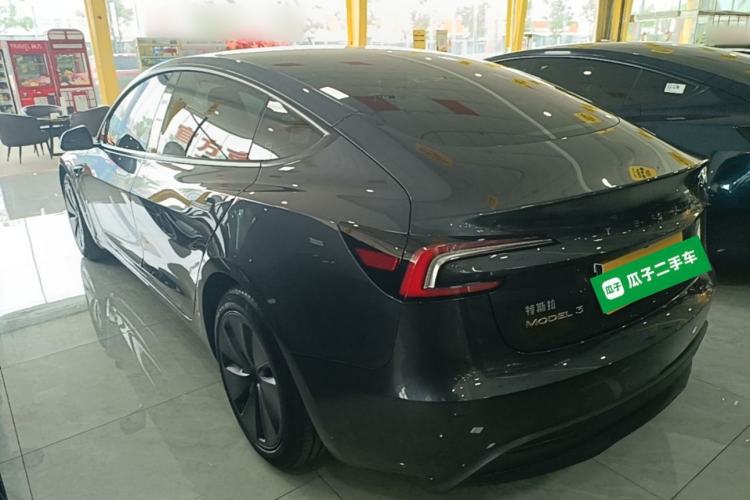 Used Tesla Model 3 2023 Rear-Wheel-Drive Version Exterior 2