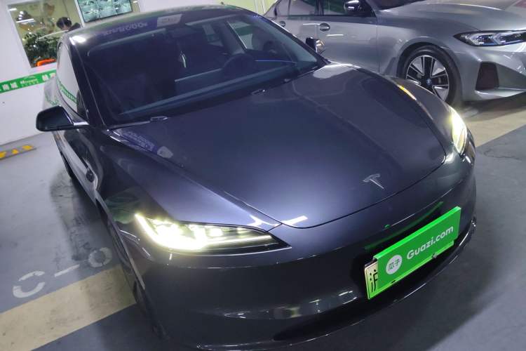Used Tesla Model 3 2023 Rear-Wheel-Drive Version Exterior 2