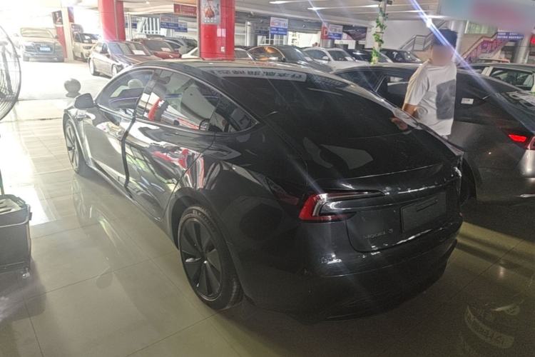 Used Tesla Model 3 2023 Rear-Wheel-Drive Version Exterior 2
