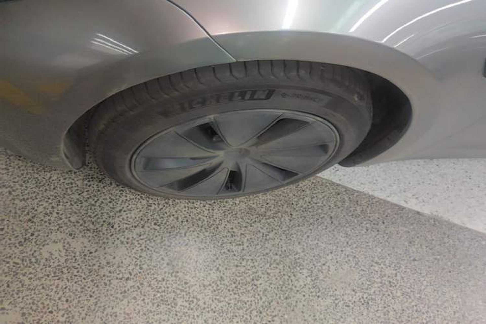 Used Tesla Model 3 2023 Rear-Wheel-Drive Version Exterior 2