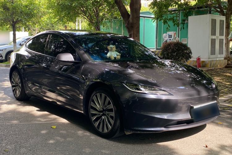 Used Tesla Model 3 2023 Rear-Wheel-Drive Version Exterior 2