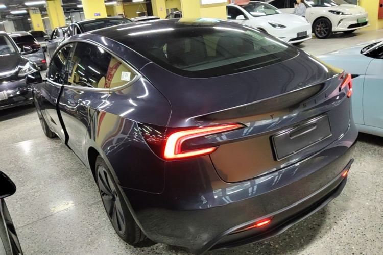 Used Tesla Model 3 2023 Rear-Wheel-Drive Version Exterior 2