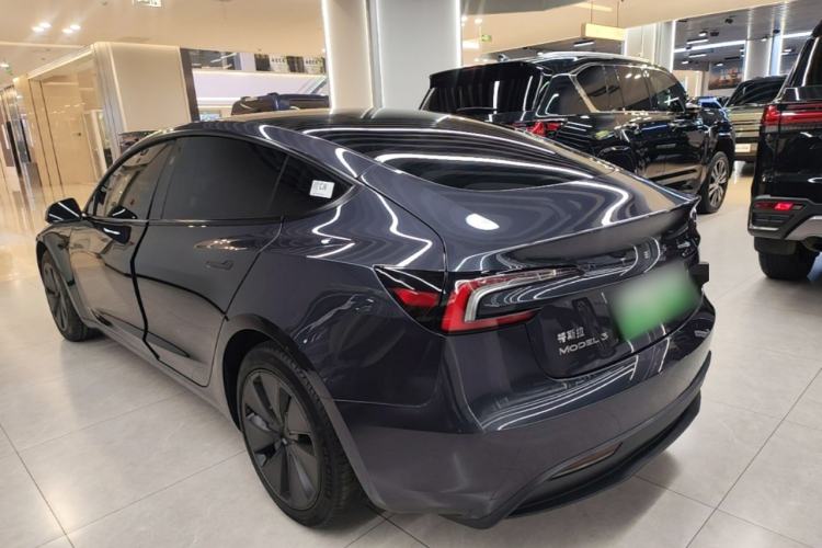 Used Tesla Model 3 2023 Rear-Wheel-Drive Version Exterior 2