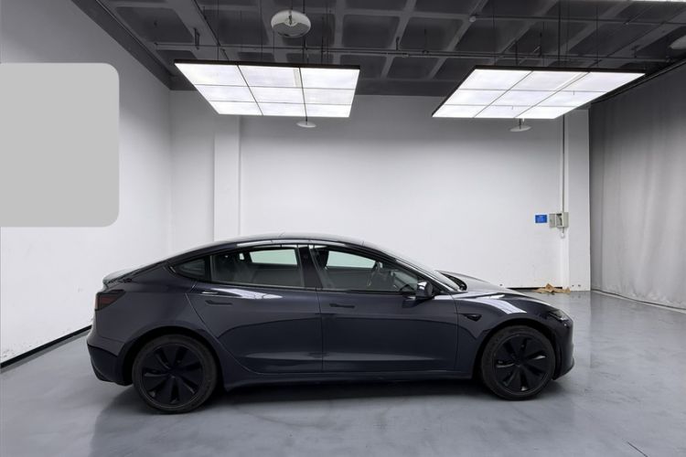 Used Tesla Model 3 2023 Rear-Wheel-Drive Version Exterior 2