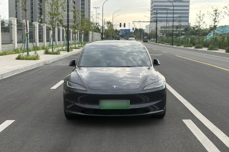 Used Tesla Model 3 2023 Rear-Wheel-Drive Version Exterior 2