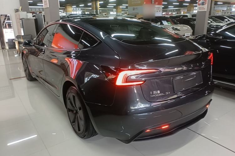 Used Tesla Model 3 2023 Long-Range All-Wheel-Drive Version Exterior 2