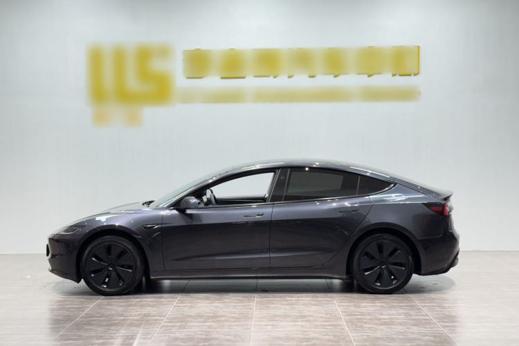 Used Tesla Model 3 2023 Rear-Wheel-Drive Version Exterior 2