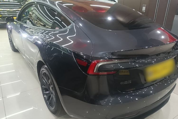 Used Tesla Model 3 2023 Rear-Wheel-Drive Version Exterior 2