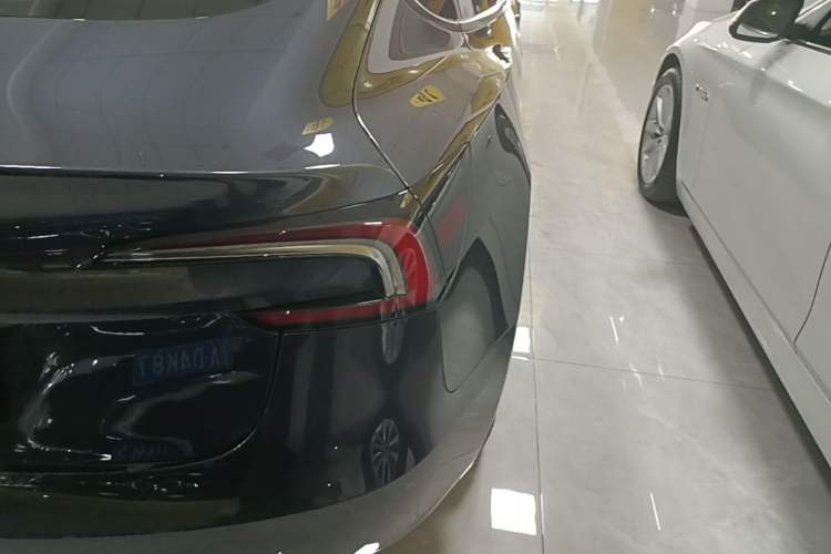 Used Tesla Model 3 2023 Rear-Wheel-Drive Version Exterior 3