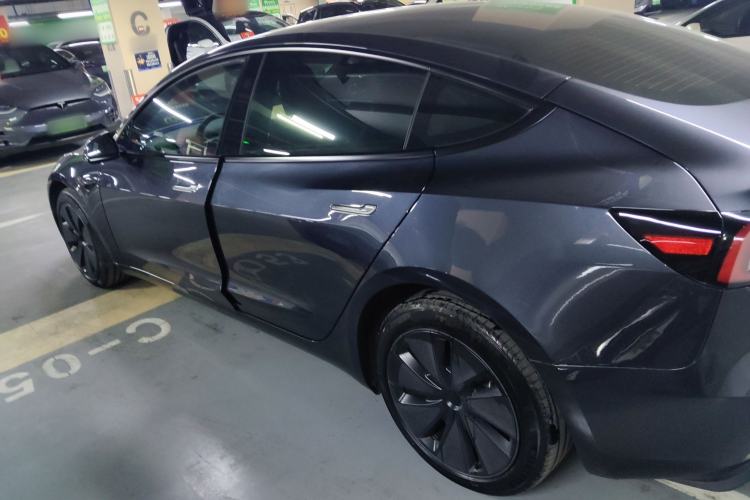 Used Tesla Model 3 2023 Rear-Wheel-Drive Version Exterior 3