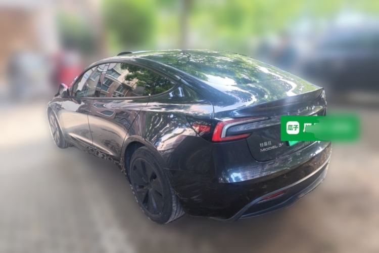 Used Tesla Model 3 2023 Long-Range All-Wheel-Drive Version Exterior 3