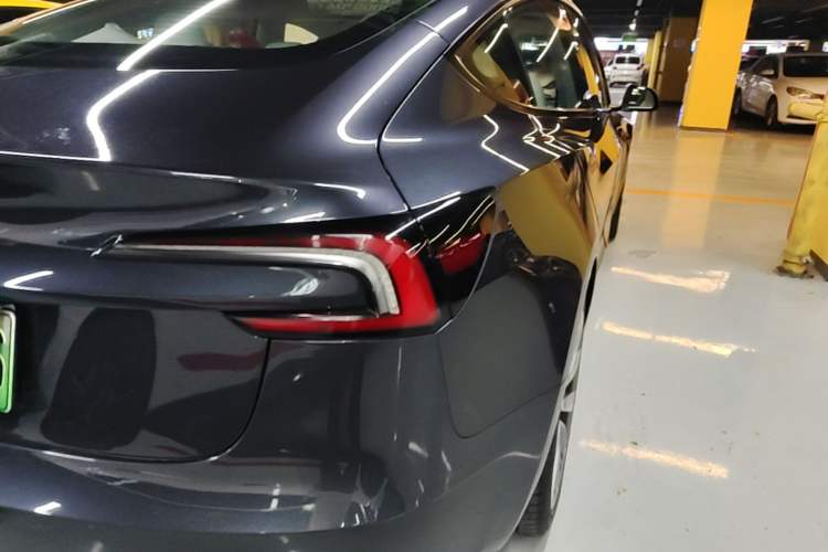 Used Tesla Model 3 2023 Rear-Wheel-Drive Version Exterior 3