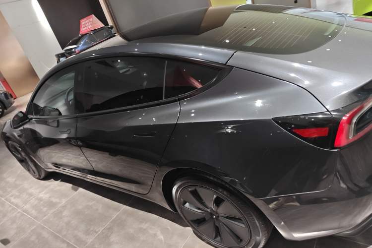 Used Tesla Model 3 2023 Rear-Wheel-Drive Version Exterior 3