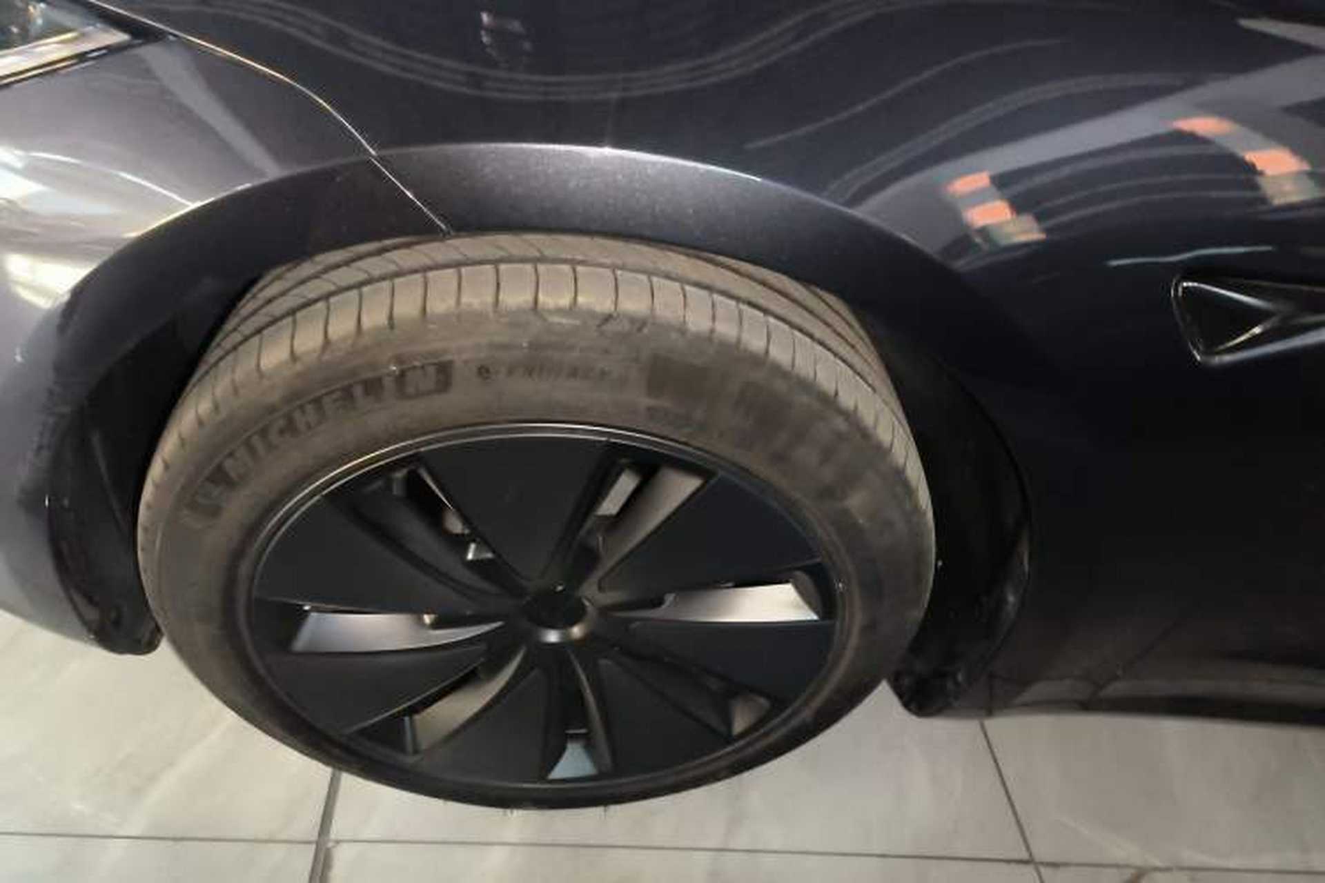 Used Tesla Model 3 2023 Rear-Wheel-Drive Version Exterior 3