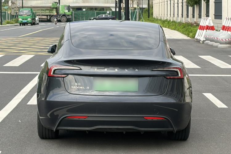 Used Tesla Model 3 2023 Rear-Wheel-Drive Version Exterior 3