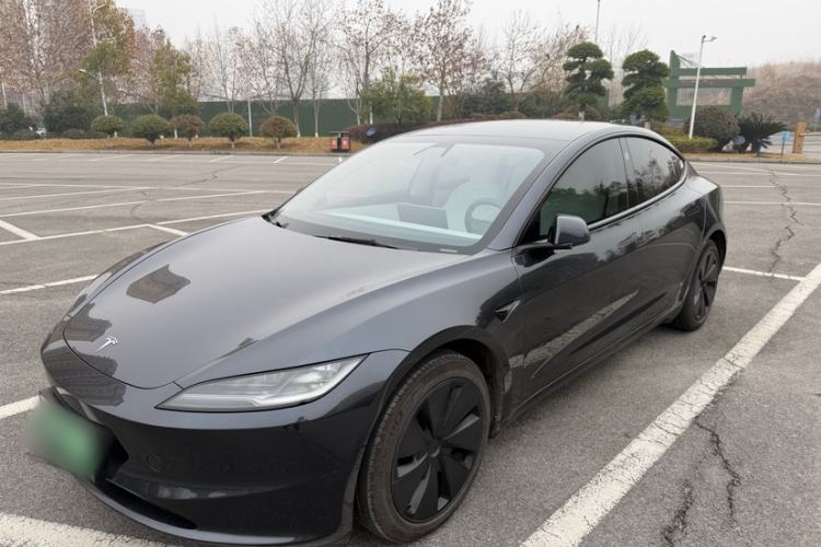 Used Tesla Model 3 2023 Rear-Wheel-Drive Version Exterior 3