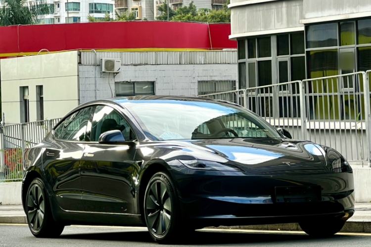 Used Tesla Model 3 2023 Rear-Wheel-Drive Version Exterior 3