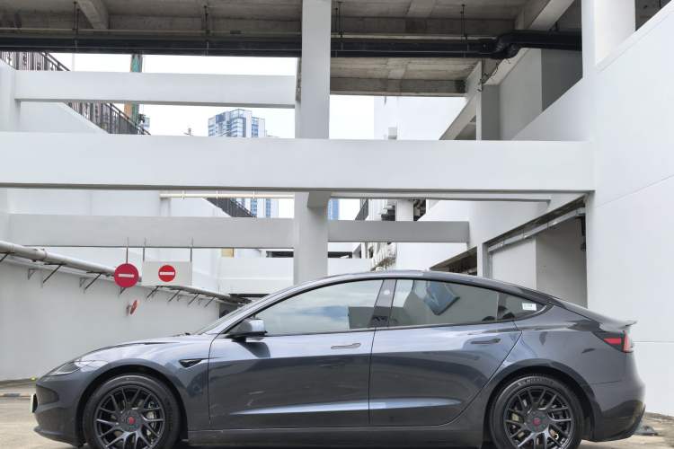 Used Tesla Model 3 2023 Rear-Wheel-Drive Version Exterior 3