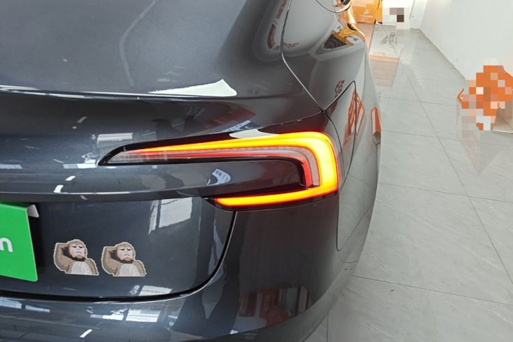 Used Tesla Model 3 2023 Rear-Wheel-Drive Version Exterior 3