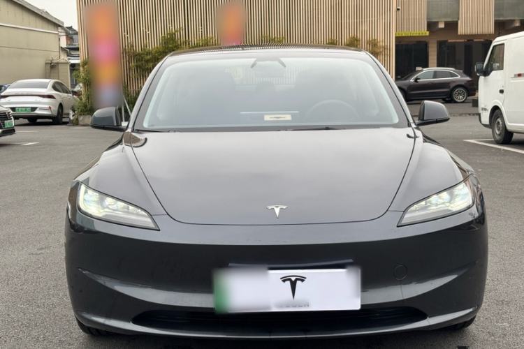 Used Tesla Model 3 2023 Rear-Wheel-Drive Version Exterior 4