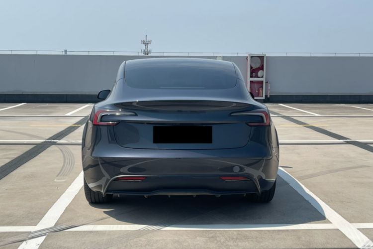Used Tesla Model 3 2023 Rear-Wheel-Drive Version Exterior 4