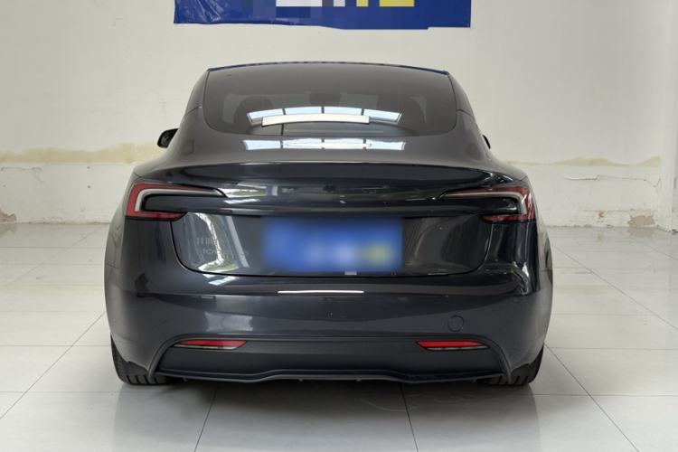 Used Tesla Model 3 2023 Rear-Wheel-Drive Version Exterior 4