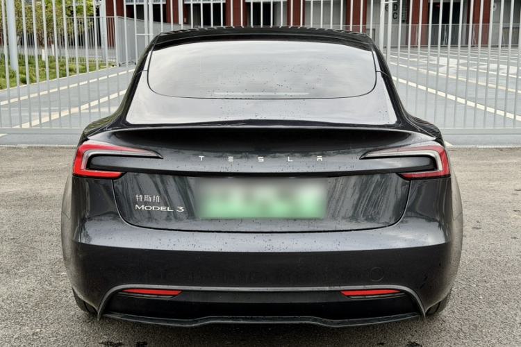 Used Tesla Model 3 2023 Rear-Wheel-Drive Version Exterior 4