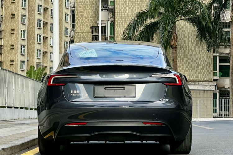 Used Tesla Model 3 2023 Rear-Wheel-Drive Version Exterior 4