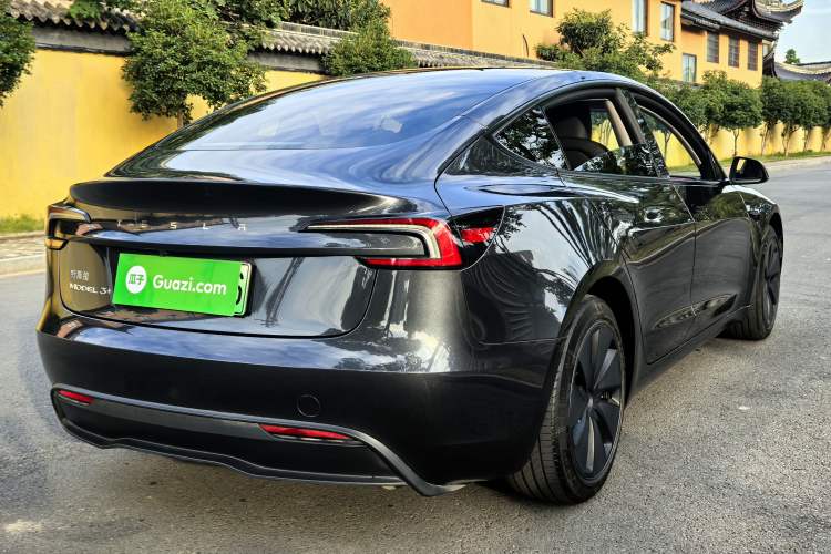 Used Tesla Model 3 2023 Long-Range All-Wheel-Drive Version Exterior 4