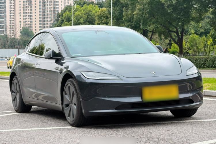 Used Tesla Model 3 2023 Rear-Wheel-Drive Version Exterior 4
